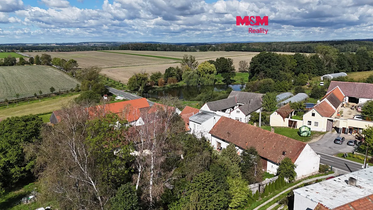Prodej rodinného domu 80 m², pozemek 3528 m²